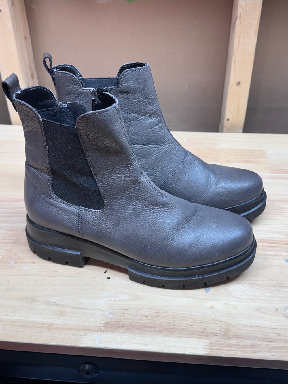 Remonte Women’s  Grey Chelsea Boots with Lug Sole